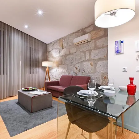 On - Free Parking & Pet Friendly