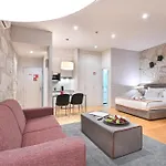 On - Free Parking & Pet Friendly Porto