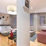 On - Free Parking & Pet Friendly Apartman