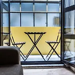 On - Free Parking & Pet Friendly Apartman *