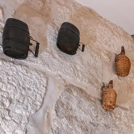 On - Free Parking & Pet Friendly Apartment