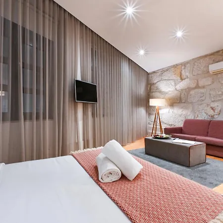 Apartment On - Free Parking & Pet Friendly