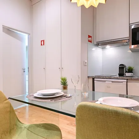 On - Free Parking & Pet Friendly