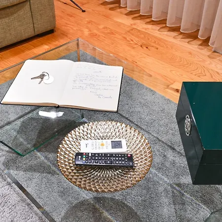 On - Free Parking & Pet Friendly * Oporto