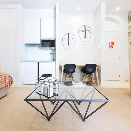 On - Free Parking & Pet Friendly Oporto