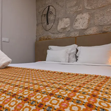 On - Free Parking & Pet Friendly *