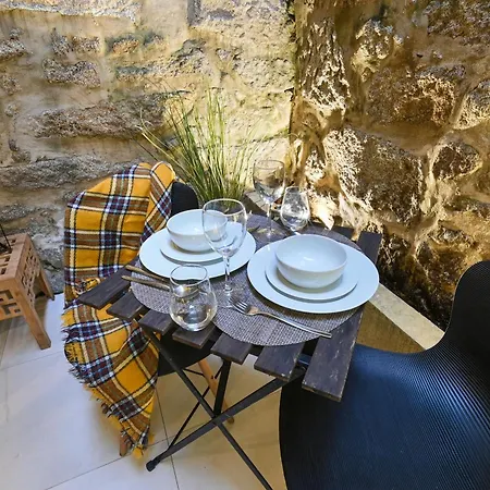 On - Free Parking & Pet Friendly Oporto