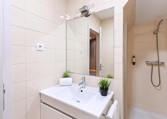 On - Free Parking & Pet Friendly * Porto