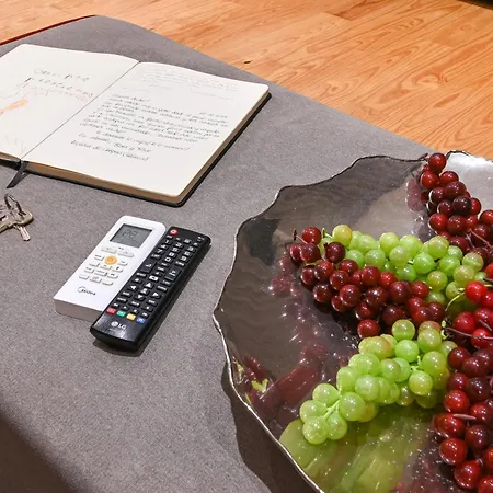 On - Free Parking & Pet Friendly Apartment *