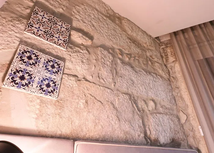 On - Free Parking & Pet Friendly