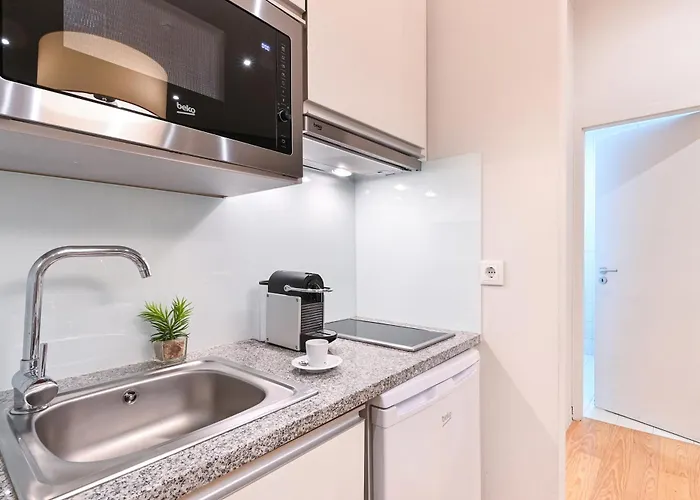 On - Free Parking & Pet Friendly